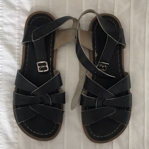 Saltwater sandals